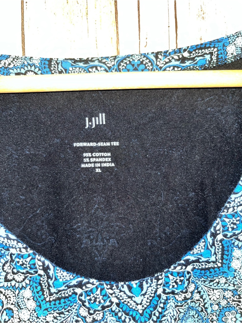 J Jill XL Blue Medallion Print Forward Seam Tee Cotton Stretch Top - Picture 5 of 5